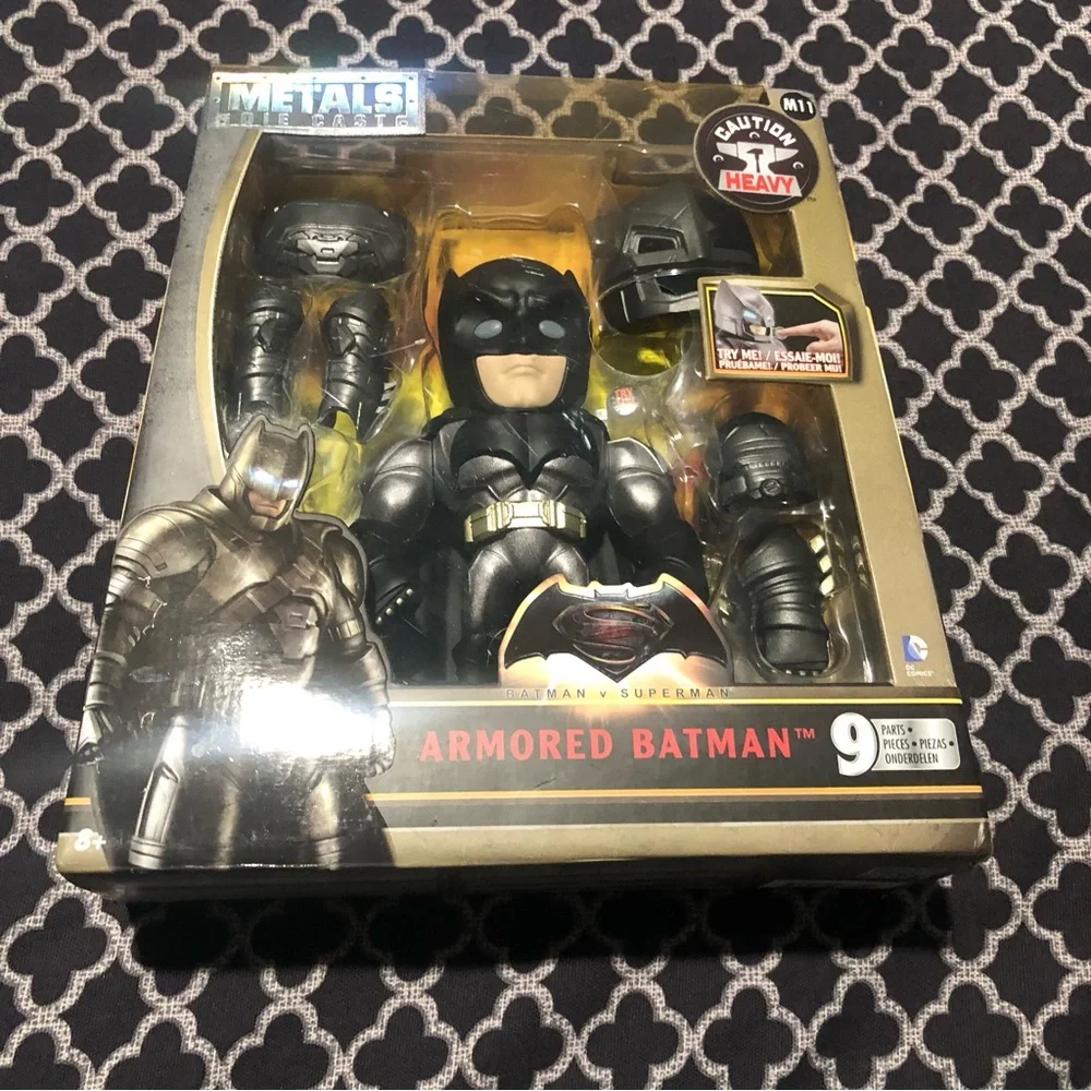 Batman v Superman METALS Die Cast ARMORED 6” BATMAN Action Figure Jada 2015 NEW